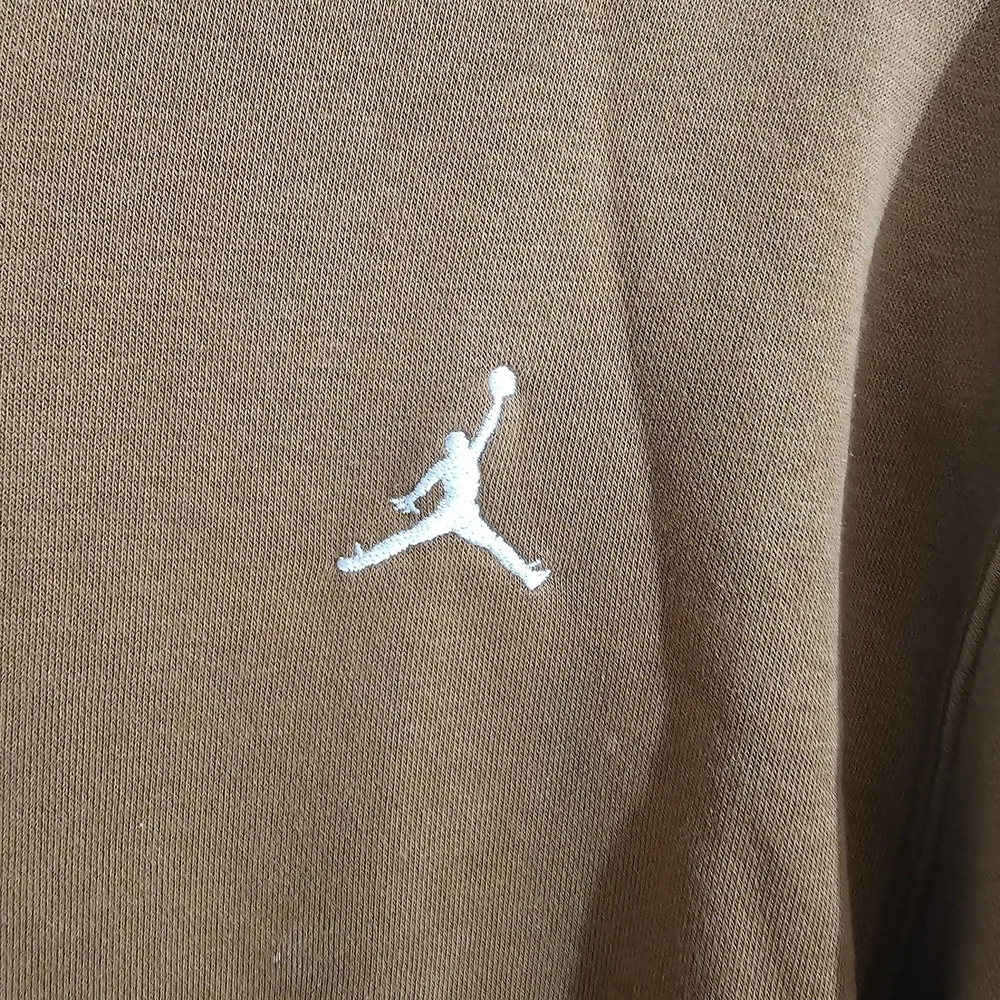 Jordan Brown and Tan Men's Sweater